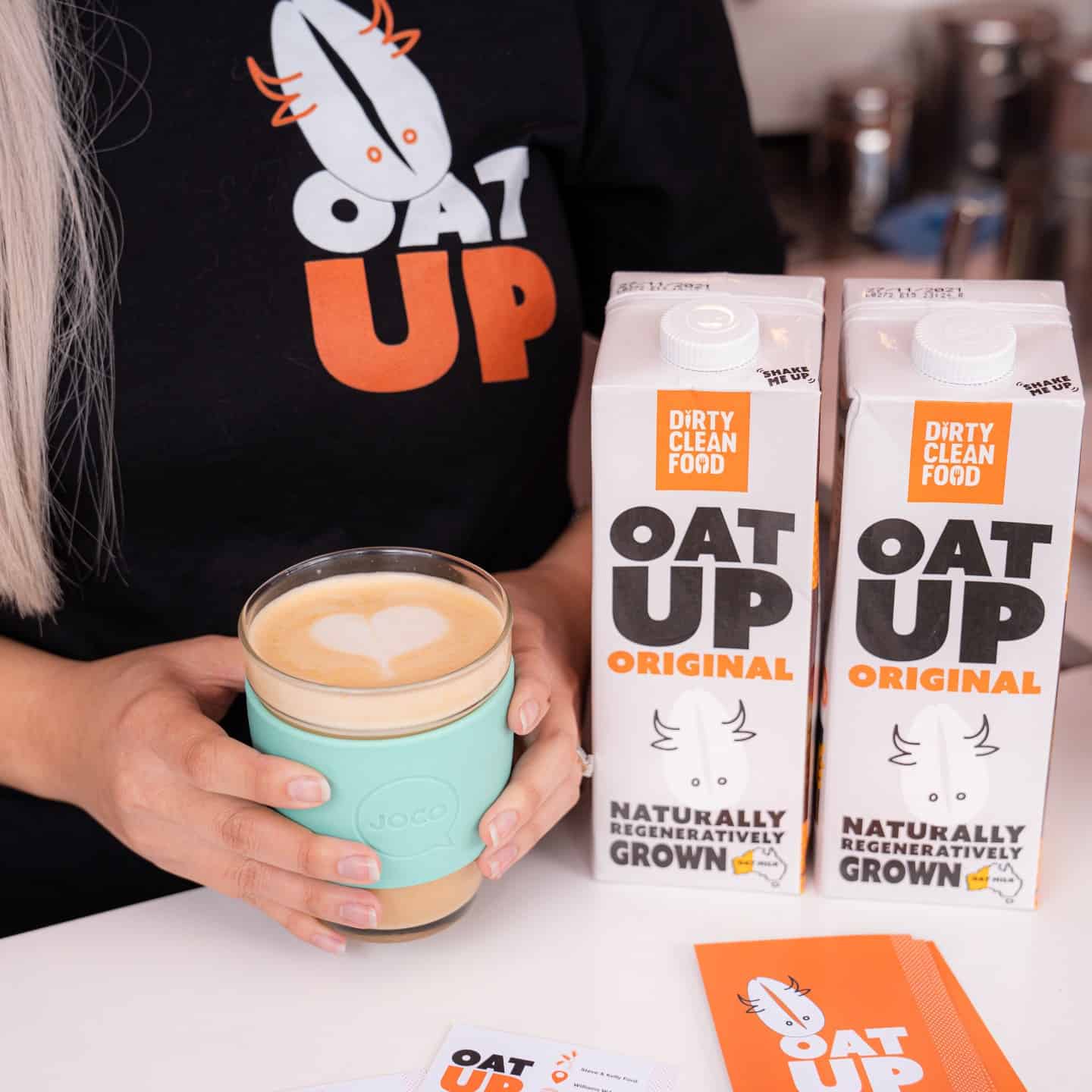 OatUp 带咖啡杯