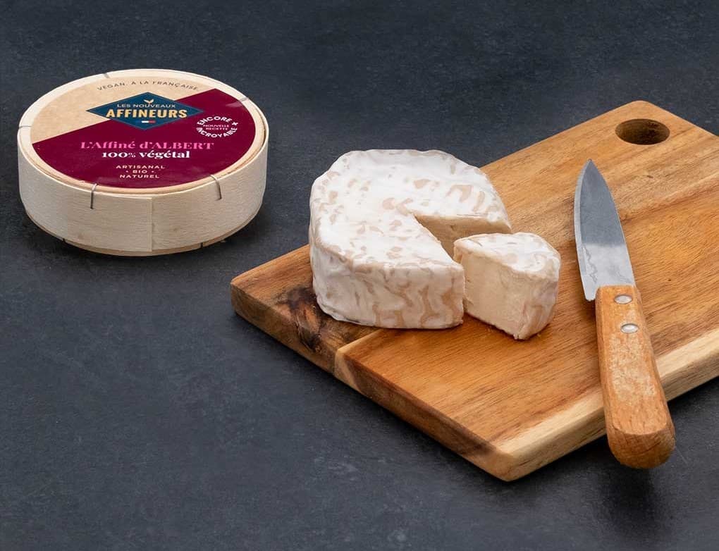 Les Nouveaux Affineurs' Award-Winning Artisan Cheese Launches in Migros -  vegconomist - the vegan business magazine